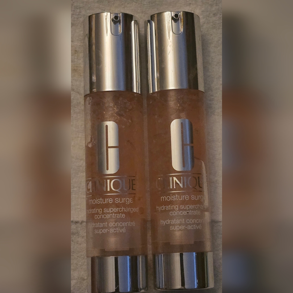 Clinique Moisture Surge Hydrating Concentrate - Silver and Tan